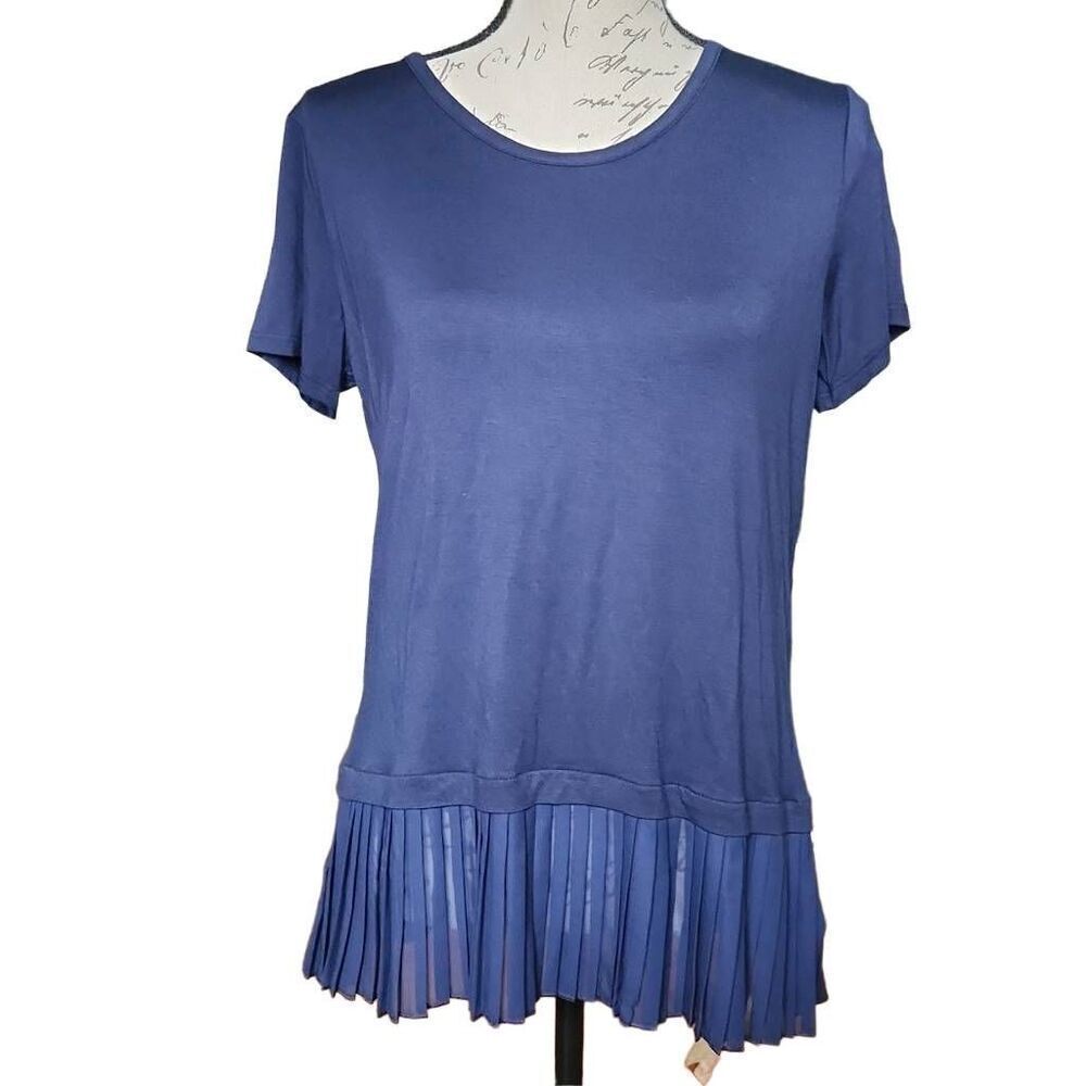 Cha Cha Vente Ladies SZ PL Navy Pleated Bottom Short Sleeve Blouse